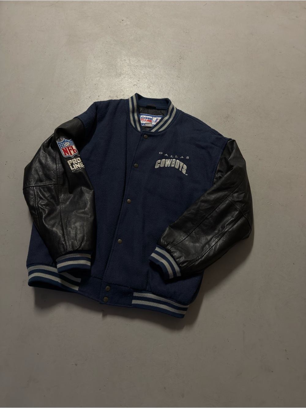 Dallas Cowboys NFL Pro Line Varsity Jacket Logo Athletic Navy Leather Sleeve